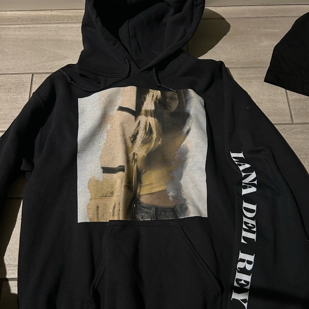 Lana Del Rey Portrait Hoodie size large as is condition